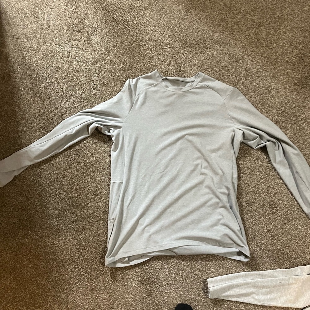 Lululemon sweater unworn size XL